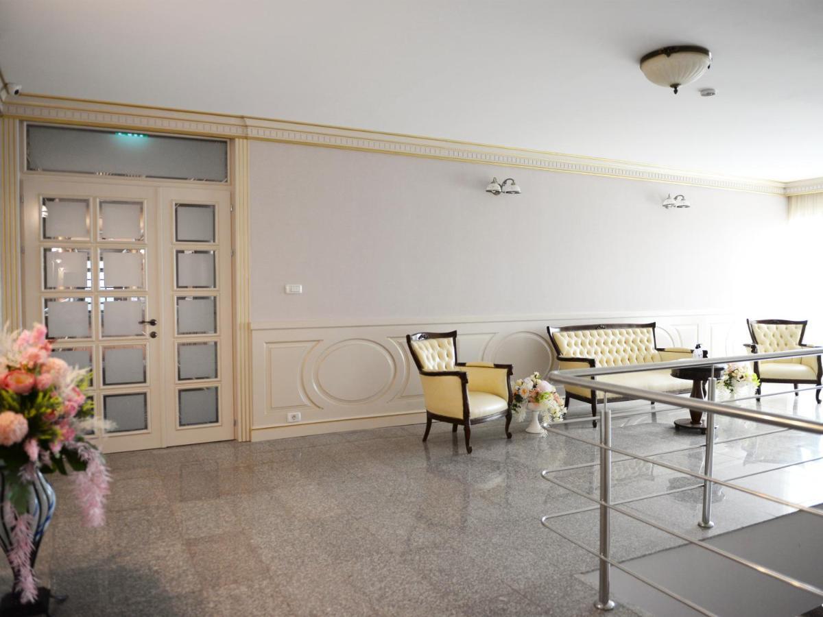 Hotel Dacia Sud Mamaja Zewnętrze zdjęcie